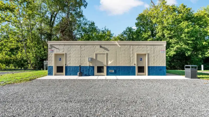 Summerwind community bathhouse